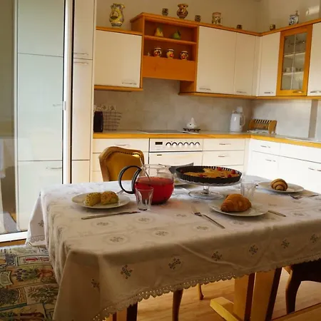 Apartma 11